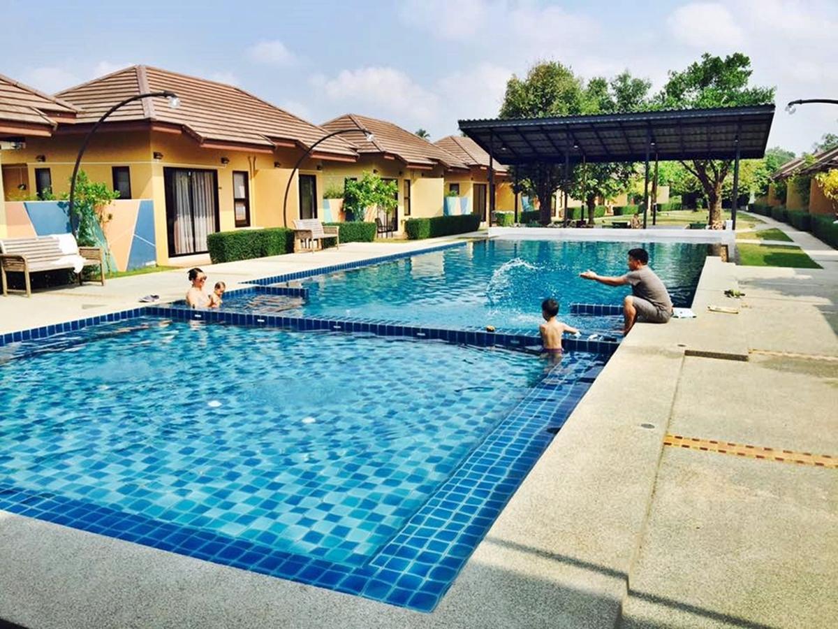 Green Adamas Resort Chumphon Exterior photo