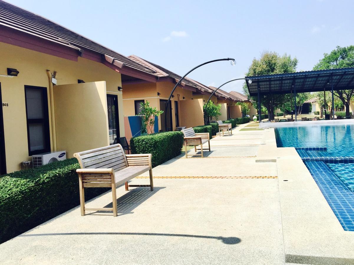 Green Adamas Resort Chumphon Exterior photo