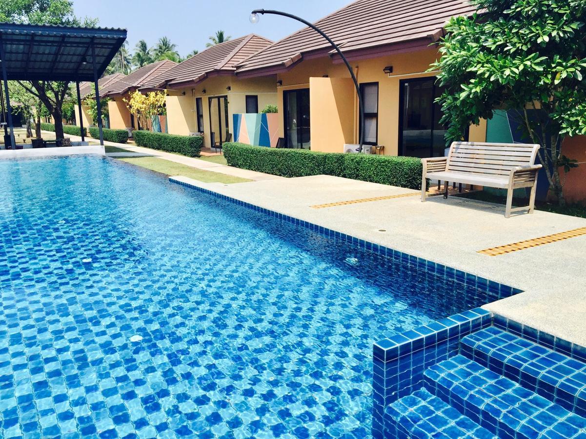 Green Adamas Resort Chumphon Exterior photo