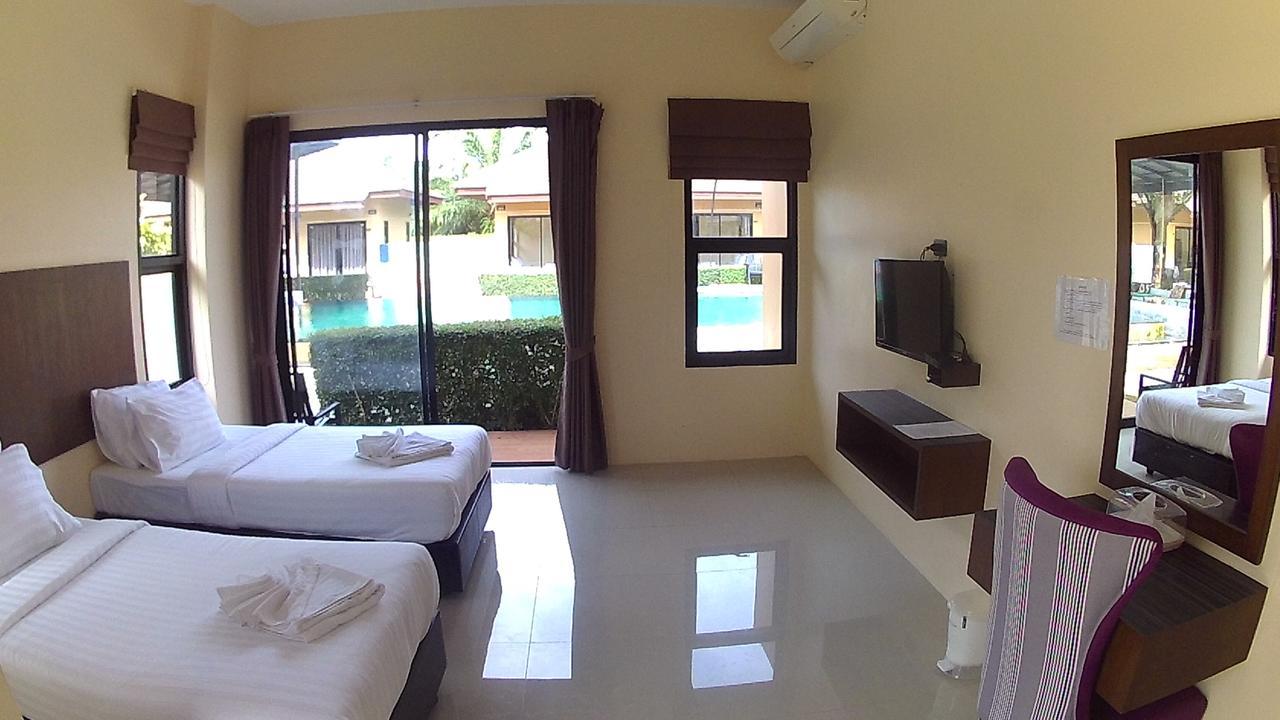 Green Adamas Resort Chumphon Exterior photo